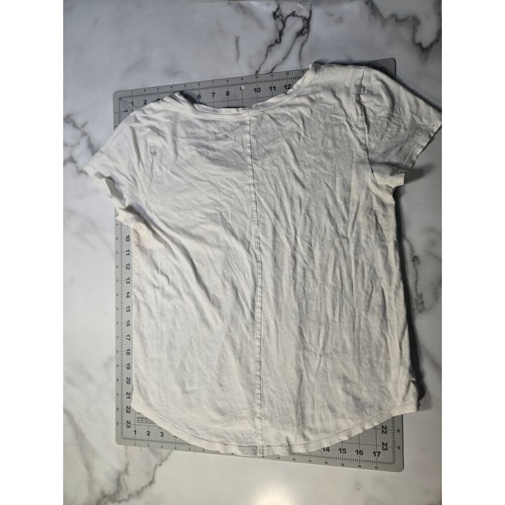 Loft Vintage Soft Pocket Tee Size Med. Lightweight Fabric - Picture 4 of 5